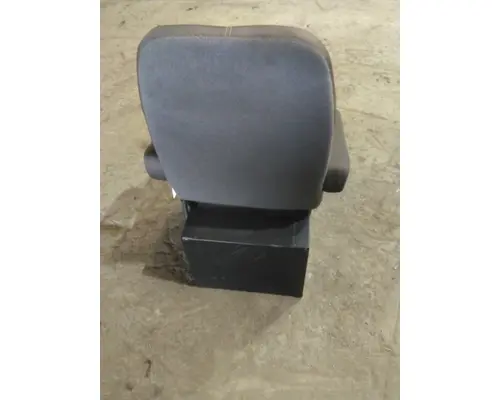 KENWORTH T370 SEAT, FRONT