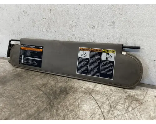 KENWORTH T370 Sun Visor (External)