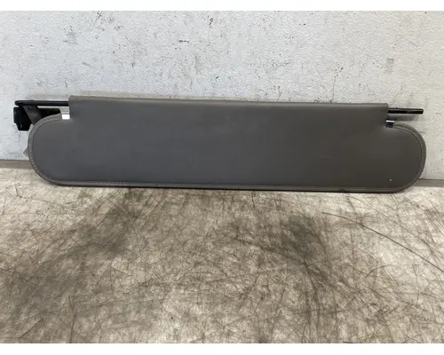 KENWORTH T370 Sun Visor (External)