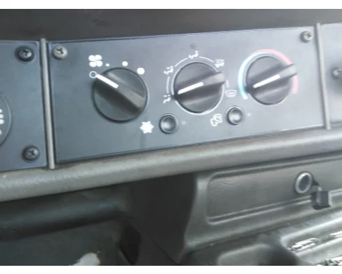 KENWORTH T370 TEMPERATURE CONTROL