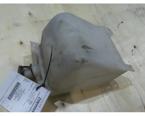 KENWORTH T370 WINDSHIELD WASHER RESERVOIR