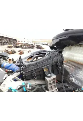 KENWORTH T380 AIR CLEANER