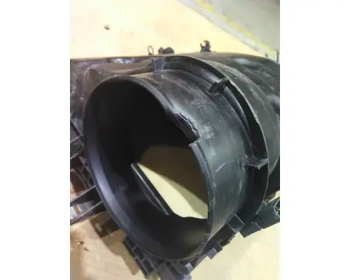 KENWORTH T380 AIR CLEANER