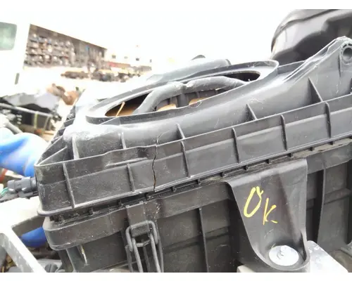 KENWORTH T380 AIR CLEANER