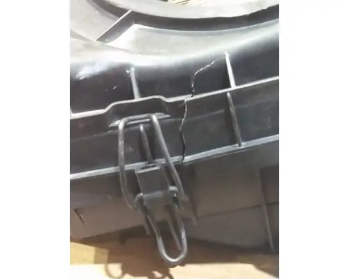 KENWORTH T380 AIR CLEANER