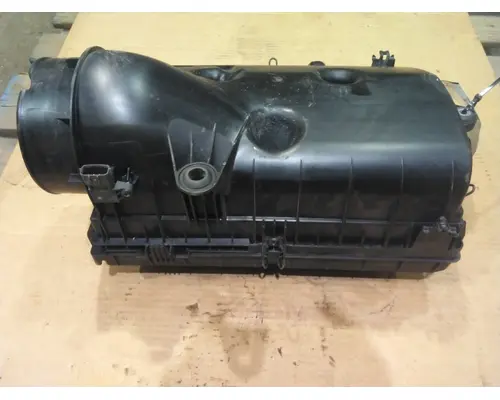 KENWORTH T380 AIR CLEANER