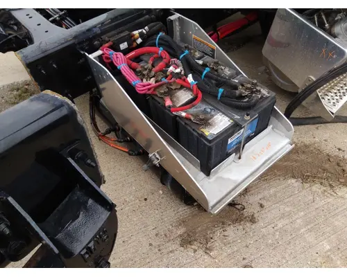 KENWORTH T380 BATTERY BOX