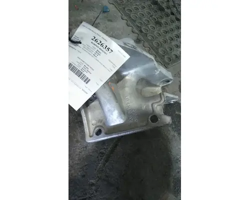 KENWORTH T380 BUMPER BRACKET