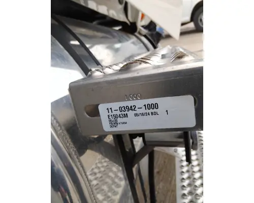 KENWORTH T380 CAB STEP