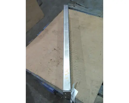 KENWORTH T380 CAB STEP