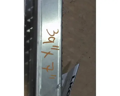 KENWORTH T380 CAB STEP