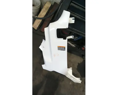 KENWORTH T380 COWL