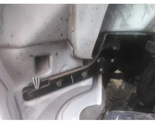 KENWORTH T380 FENDER BRACKETMOUNT