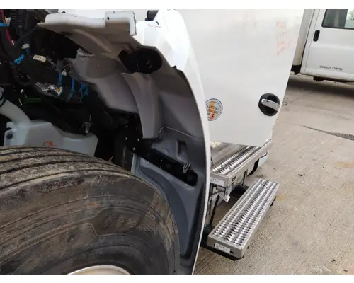 KENWORTH T380 FENDER EXTENSION