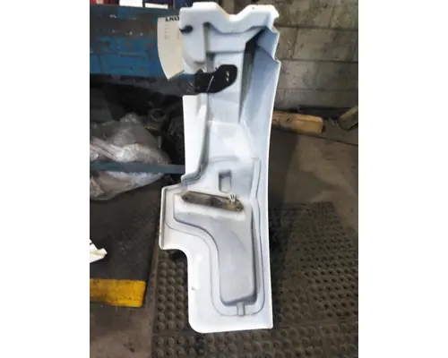 KENWORTH T380 FENDER EXTENSION