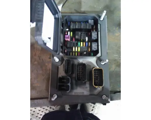 KENWORTH T380 FUSE BOX