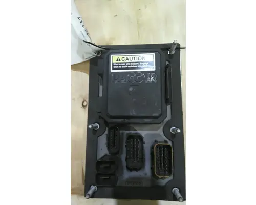 KENWORTH T380 FUSE BOX