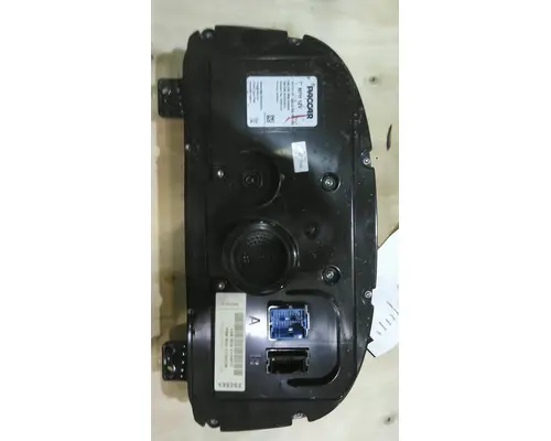 KENWORTH T380 GAUGE CLUSTER