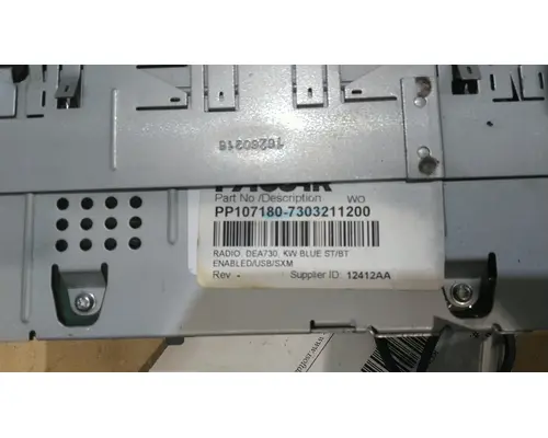KENWORTH T380 RADIO AMFMBLUETOOTH
