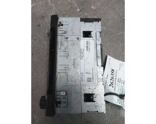 KENWORTH T380 RADIO AMFMBLUETOOTH