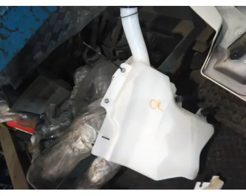 KENWORTH T380 WINDSHIELD WASHER RESERVOIR