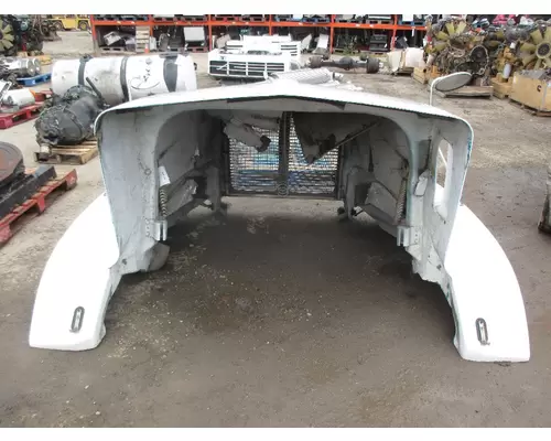 KENWORTH T400B HOOD