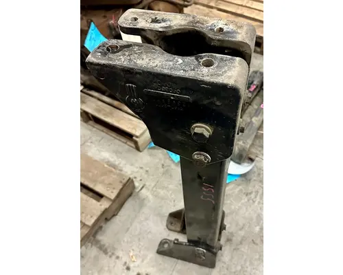 KENWORTH T400 Crossmember