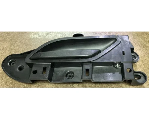 KENWORTH T400 Door Handle