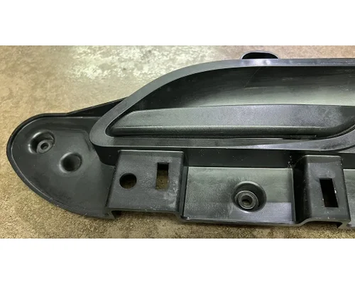 KENWORTH T400 Door Handle