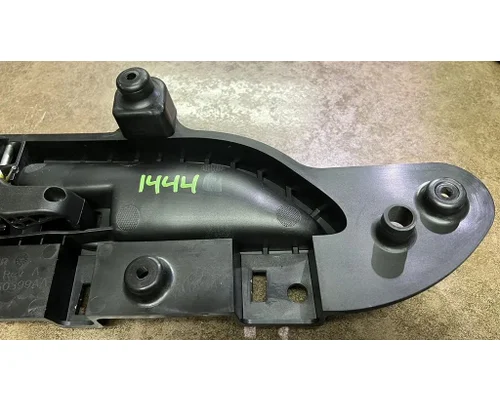 KENWORTH T400 Door Handle