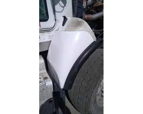 KENWORTH T400 Fender Extension