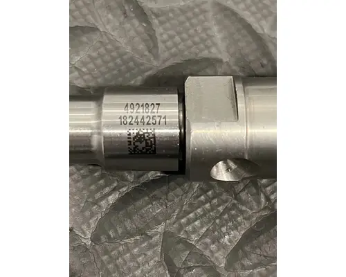 KENWORTH T400 Fuel Injector