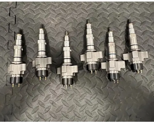 KENWORTH T400 Fuel Injector