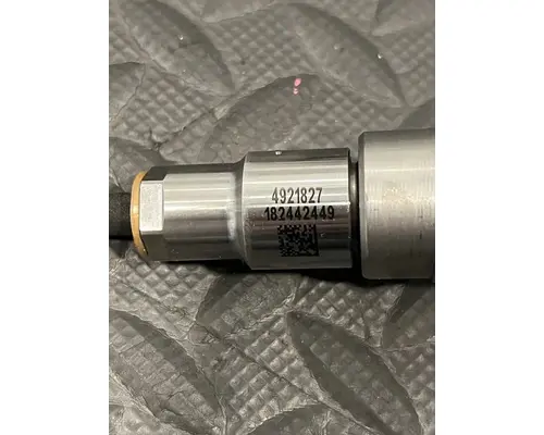 KENWORTH T400 Fuel Injector