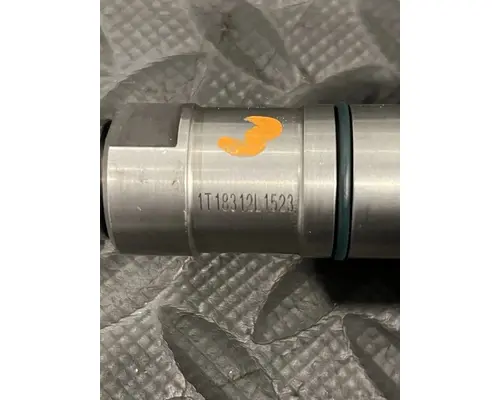 KENWORTH T400 Fuel Injector