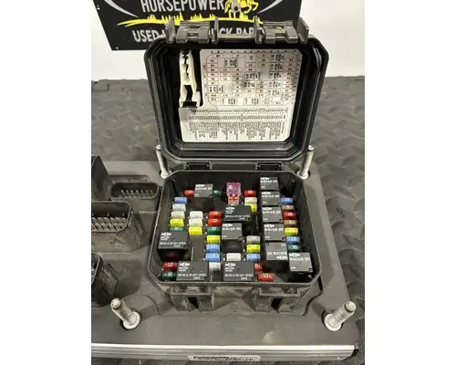 KENWORTH T400 Fuse Box