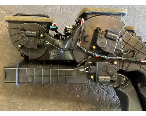 KENWORTH T400 Heater Assembly