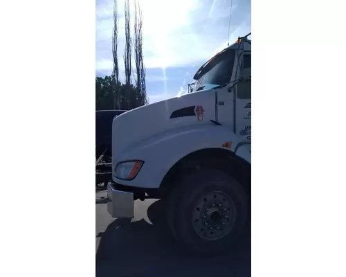 KENWORTH T400 Hood