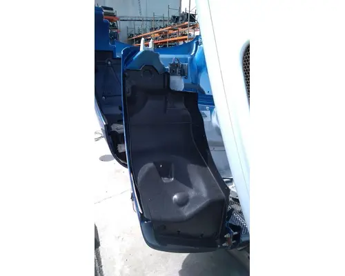 KENWORTH T400 Hood