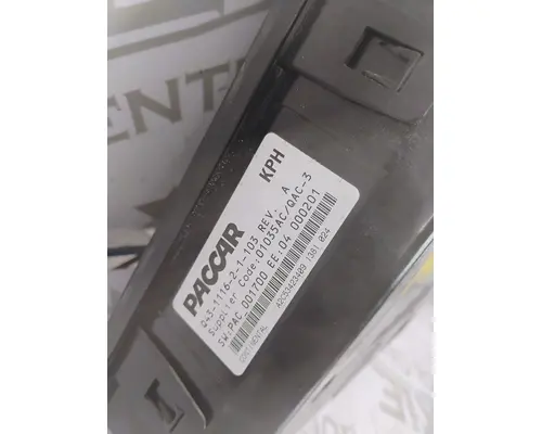 KENWORTH T400 Instrument Cluster