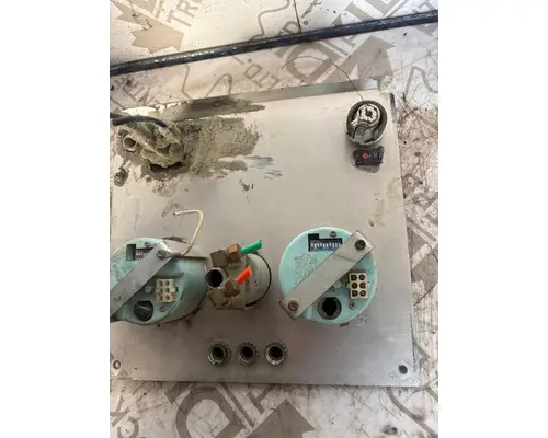 KENWORTH T400 Instrument Cluster