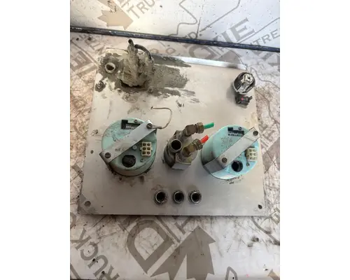 KENWORTH T400 Instrument Cluster