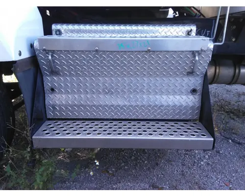 KENWORTH T440 BATTERY BOX