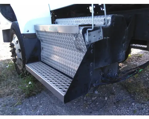 KENWORTH T440 BATTERY BOX