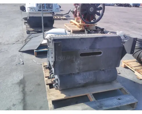 KENWORTH T440 BATTERY BOX