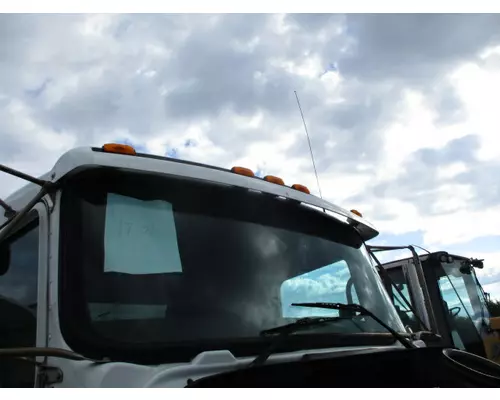 KENWORTH T440 CAB CLIP