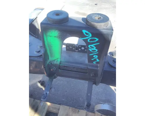 KENWORTH T440 CAB SUPPORT