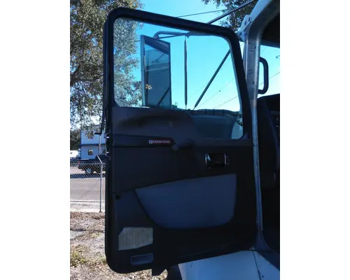 KENWORTH T440 CAB