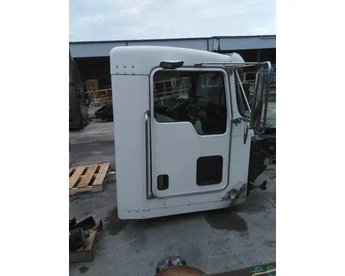 KENWORTH T440 CAB