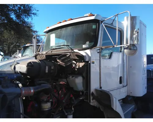 KENWORTH T440 CAB